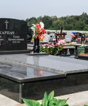 Памятник двойной 15